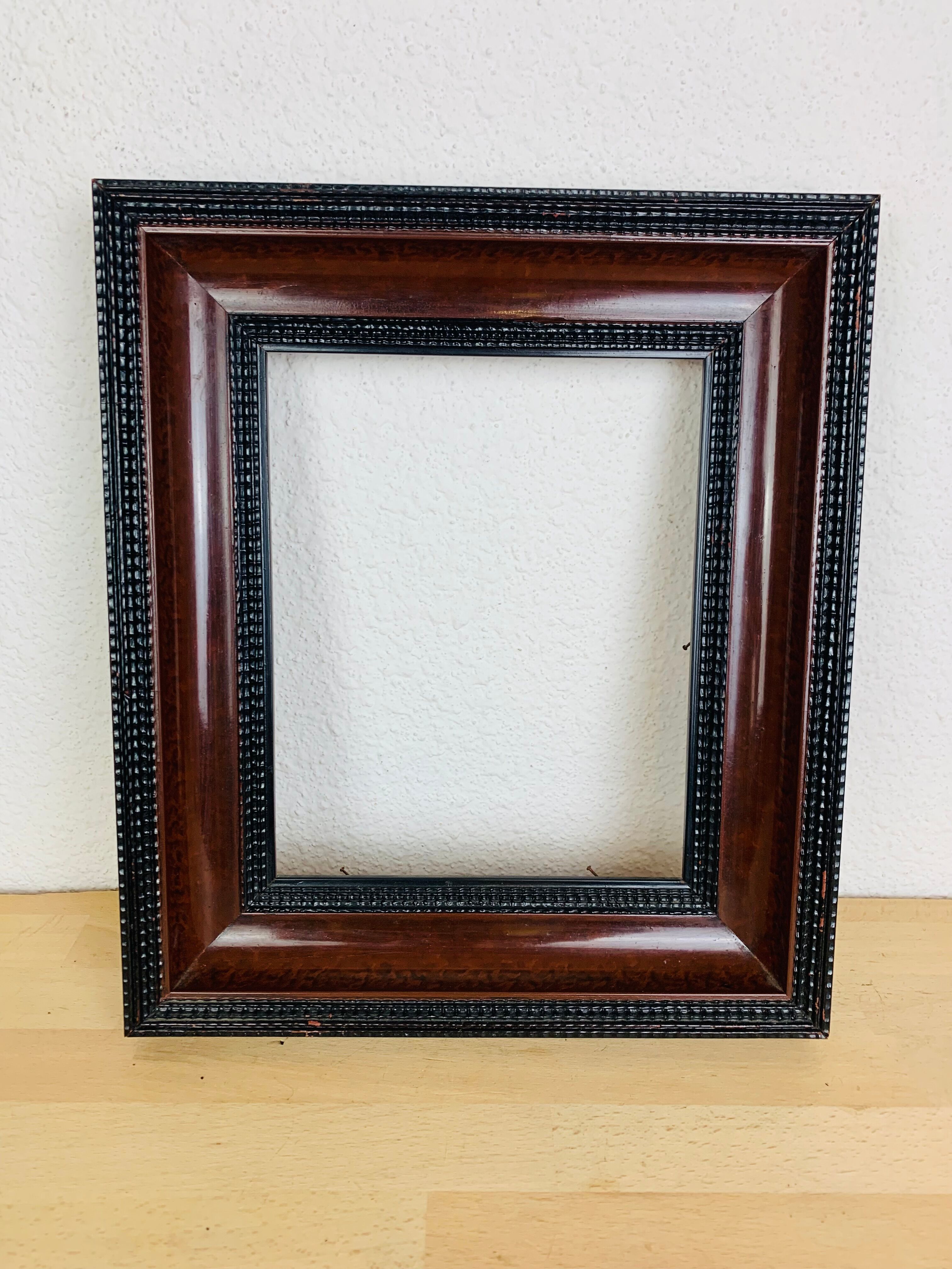 Old wood frame 31.5 x 36 cm