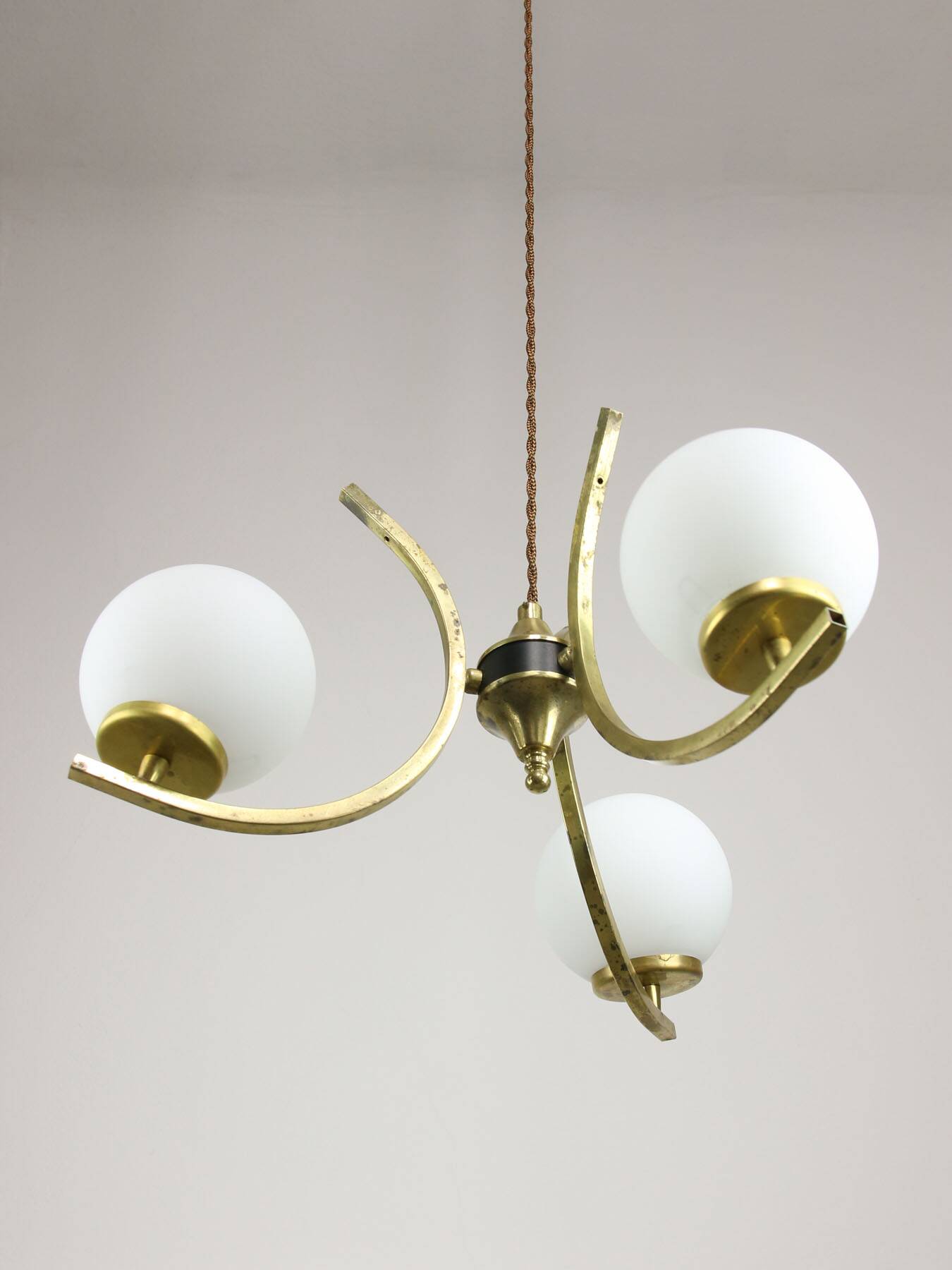 Mid-Century Italian Brass and Opaline Chandelier