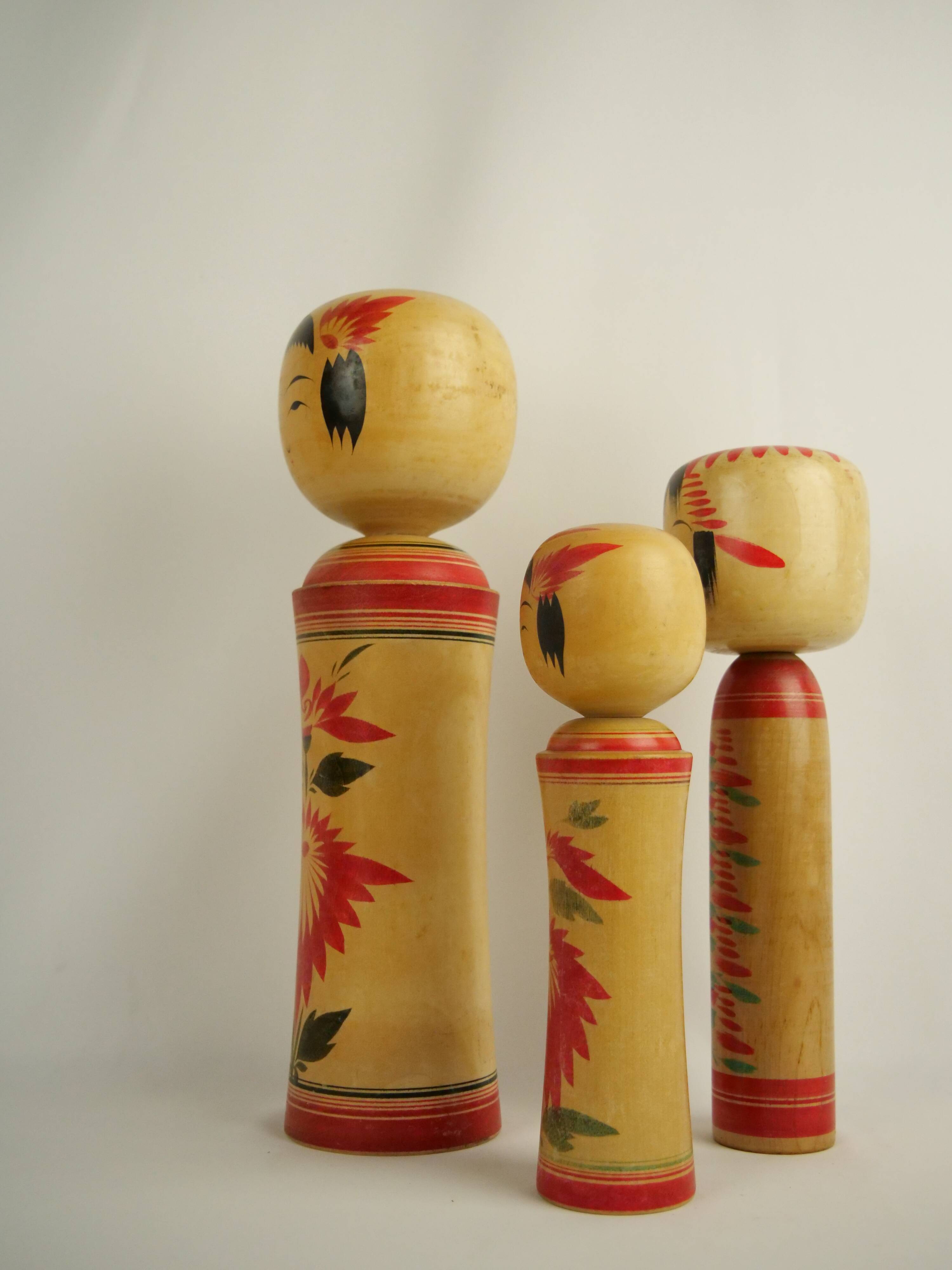 Lot of 3 KOKESHI Dolls (medium size) free shipping