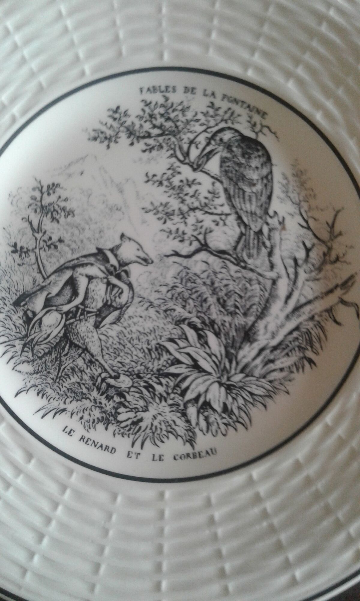 Six plates for dessert Fables de la Fontaine Digoin Sarreguemines