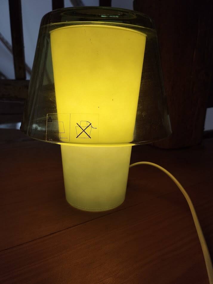 Lampe IKEA GAVIK – Vert pomme – Design scandinave