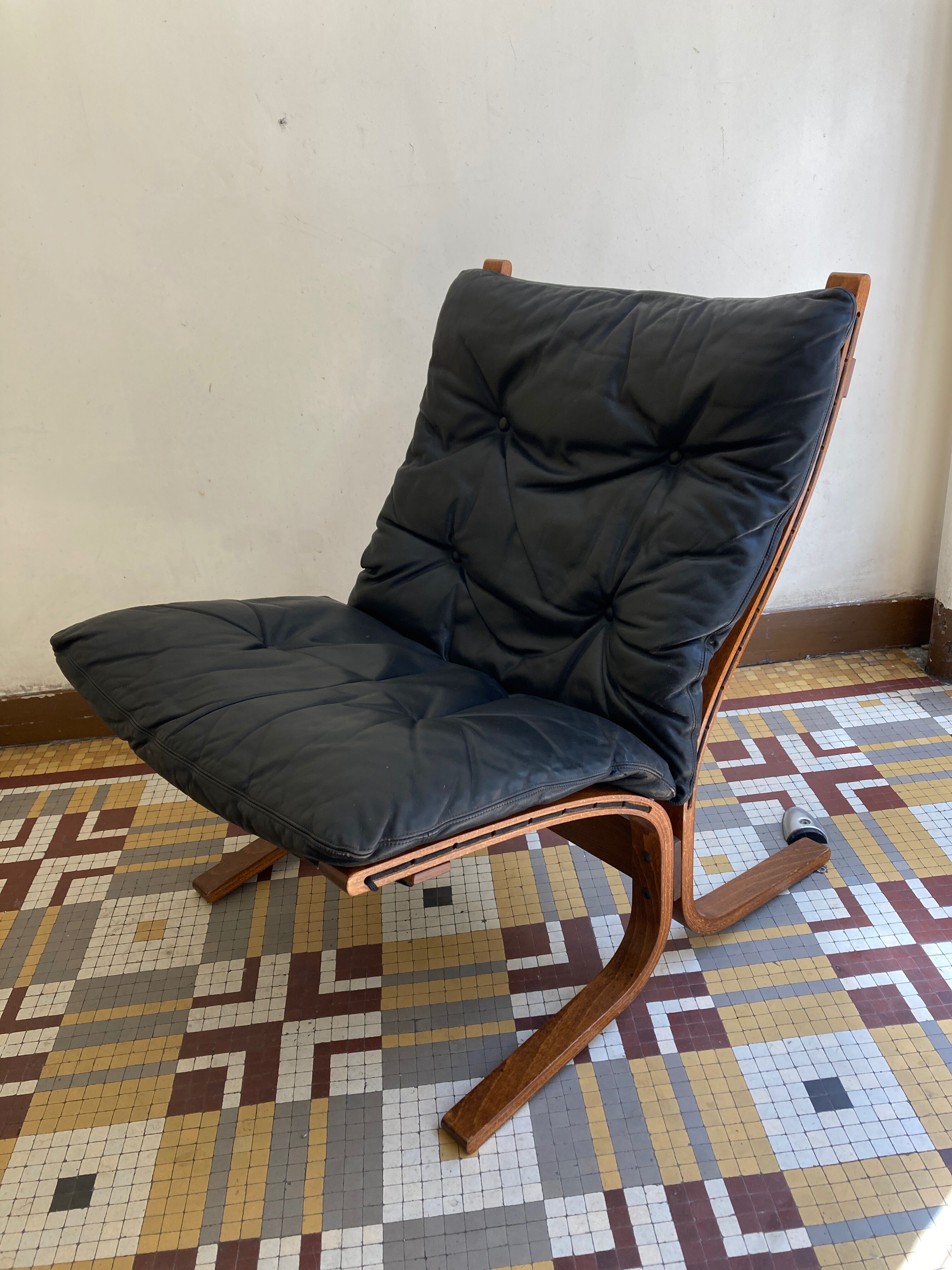 Armchair Siesta 1965 Ingmar Relling for Westnofa, Norway, black leather