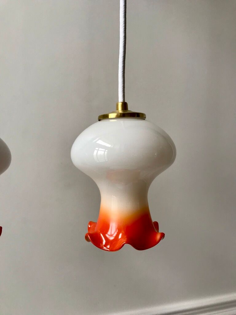 Set of 4 suspensions tulips in opaline orange gradient thread orange and white 70s