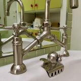 Vasque sur pied Lavabo Porcelaine Emaillée avec robinetterie Stella