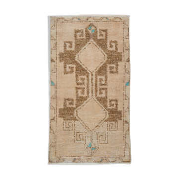 Brown beige turkish vintage carpet rug 94x52cm