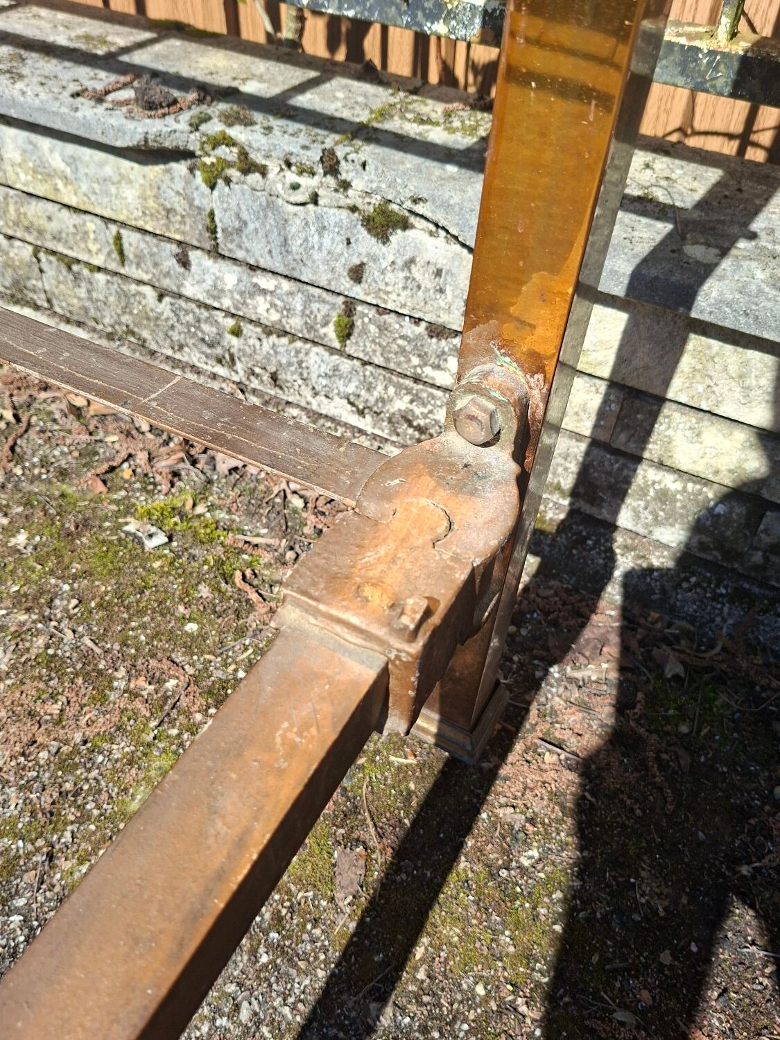 Art Deco lamp in brass
