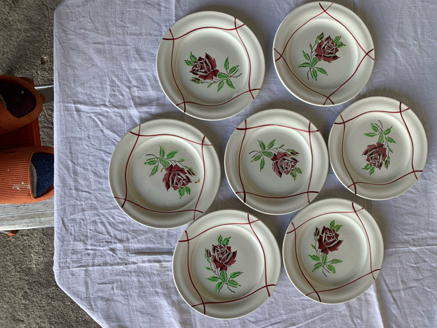 8 flat plates for starter-dessert - Saint-Amand - Model Dominique