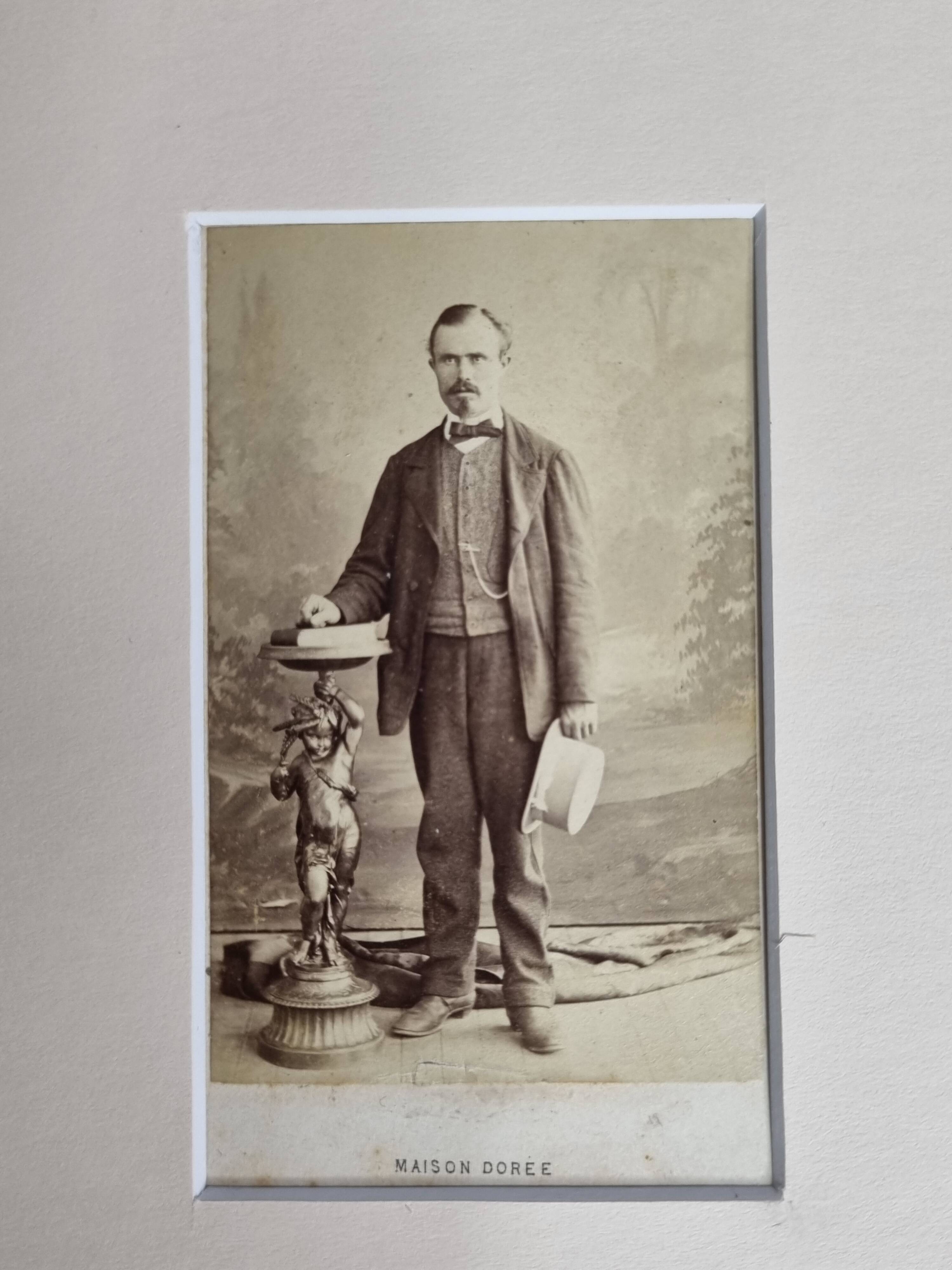 Set of 6 old photographs, 19th century studio portraits, men, women and children