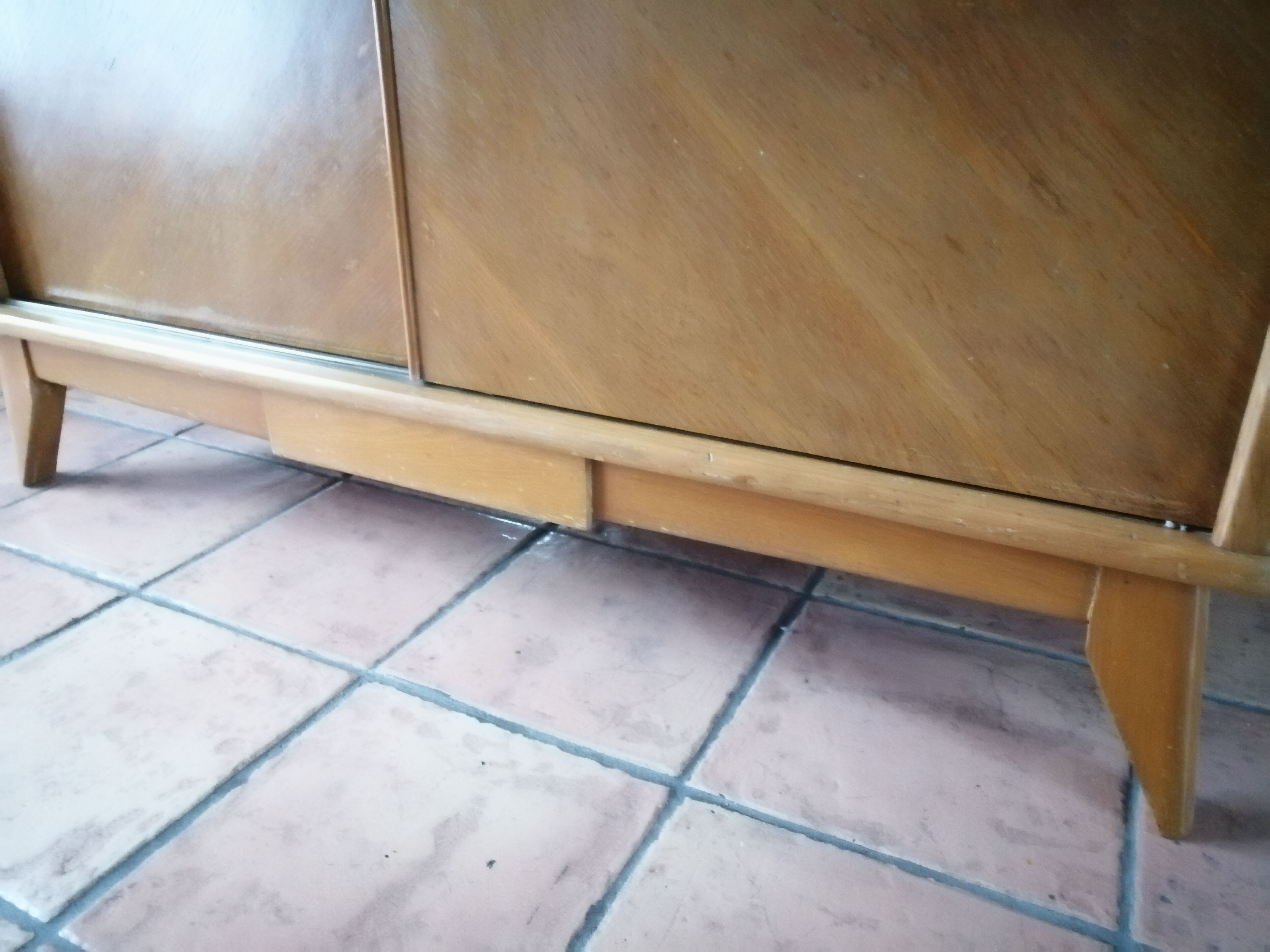 Sliding door cabinet 1950