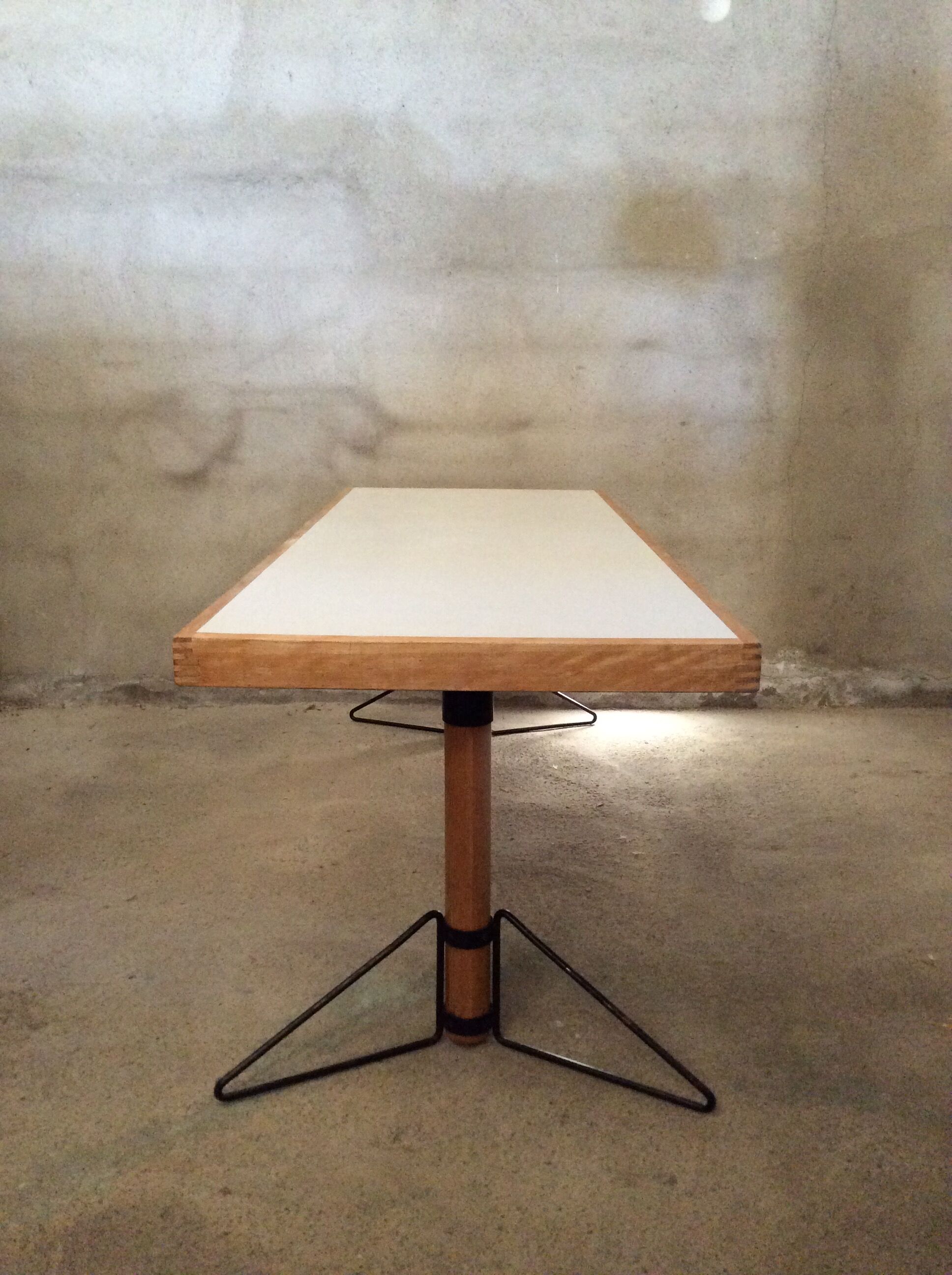 Table par Marc Held 1983