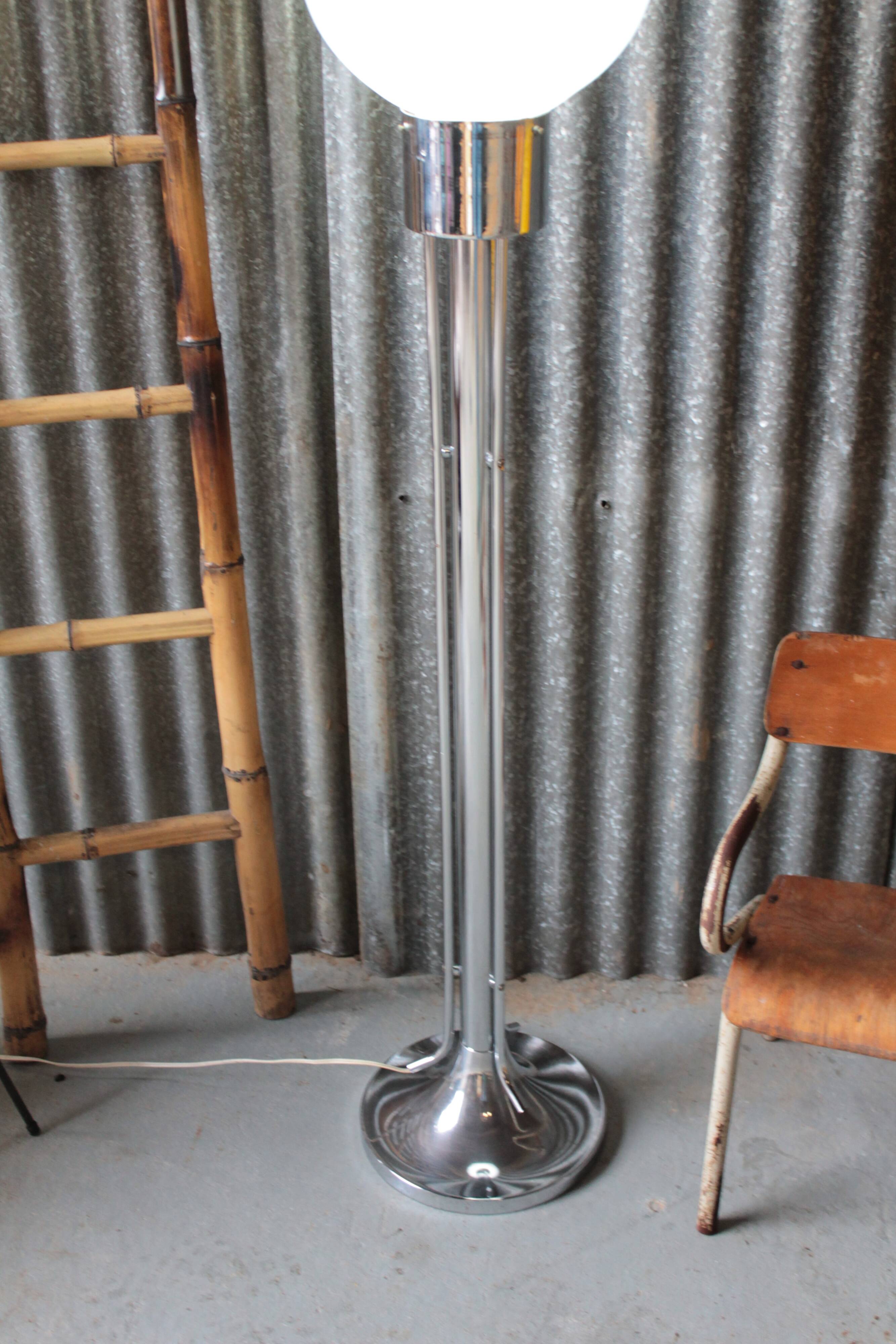 Lampadaire vintage chromé Murano Mazzega