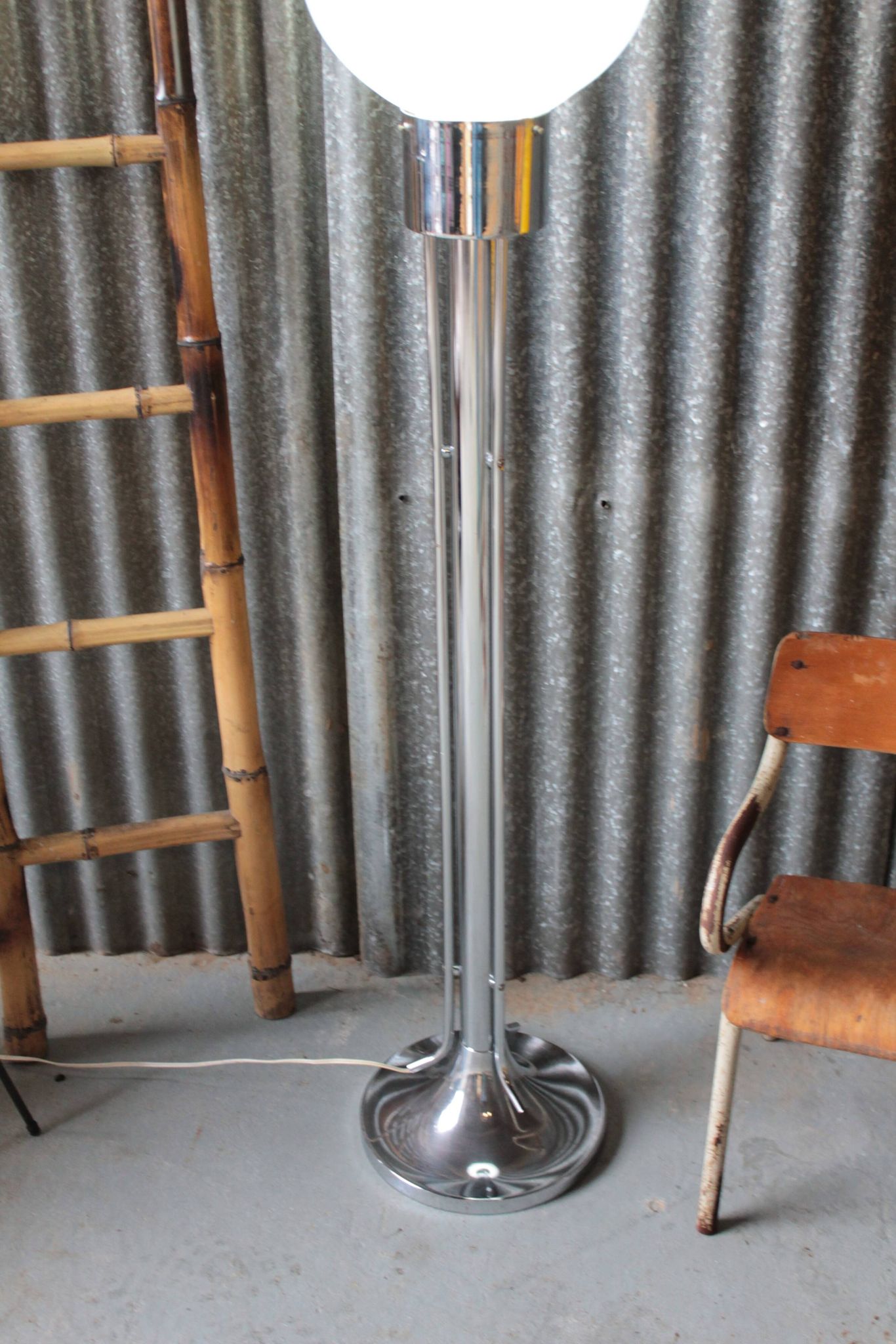 Lampadaire vintage chromé Murano Mazzega