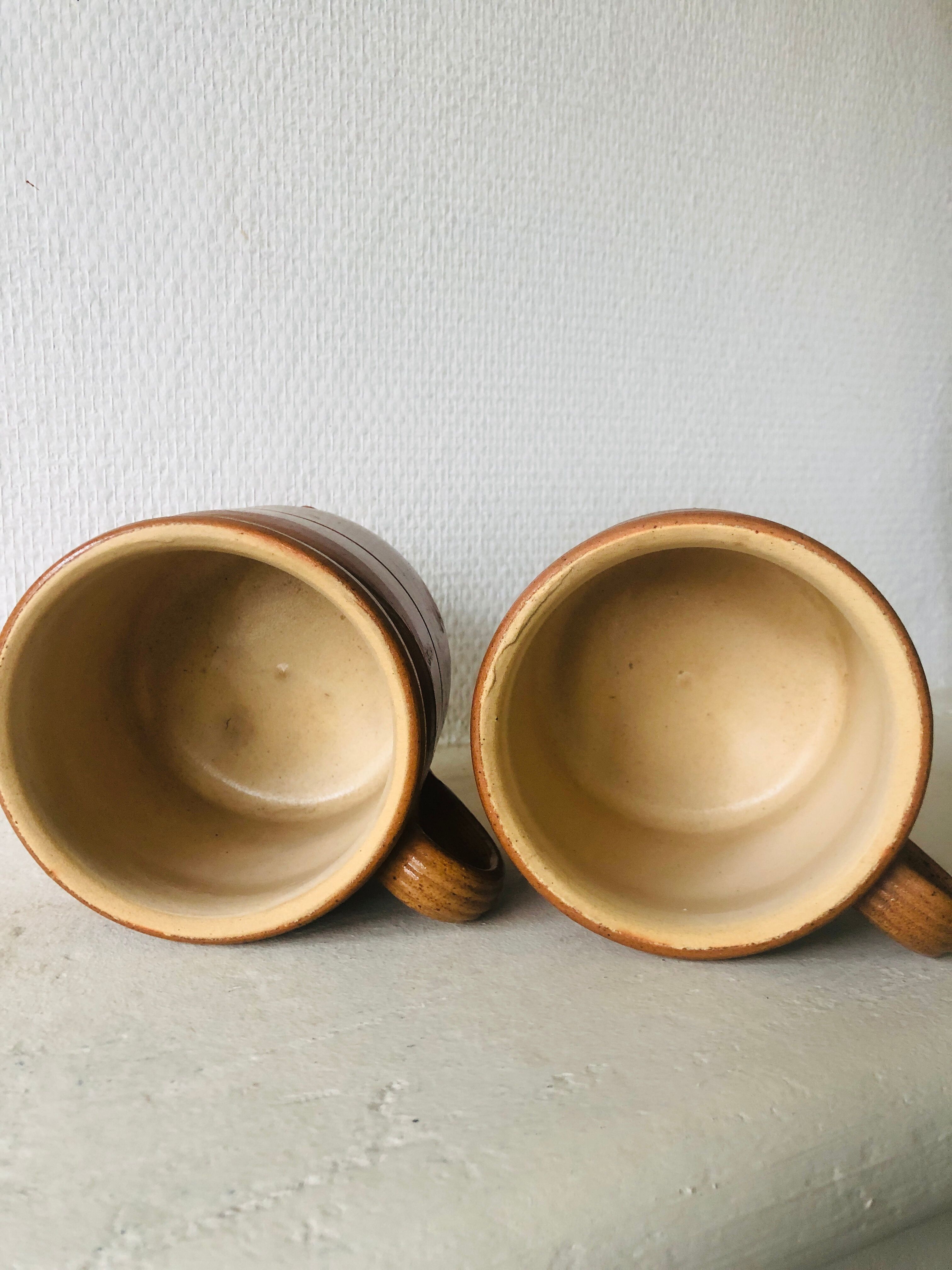 Set of 2 sandstone mugs