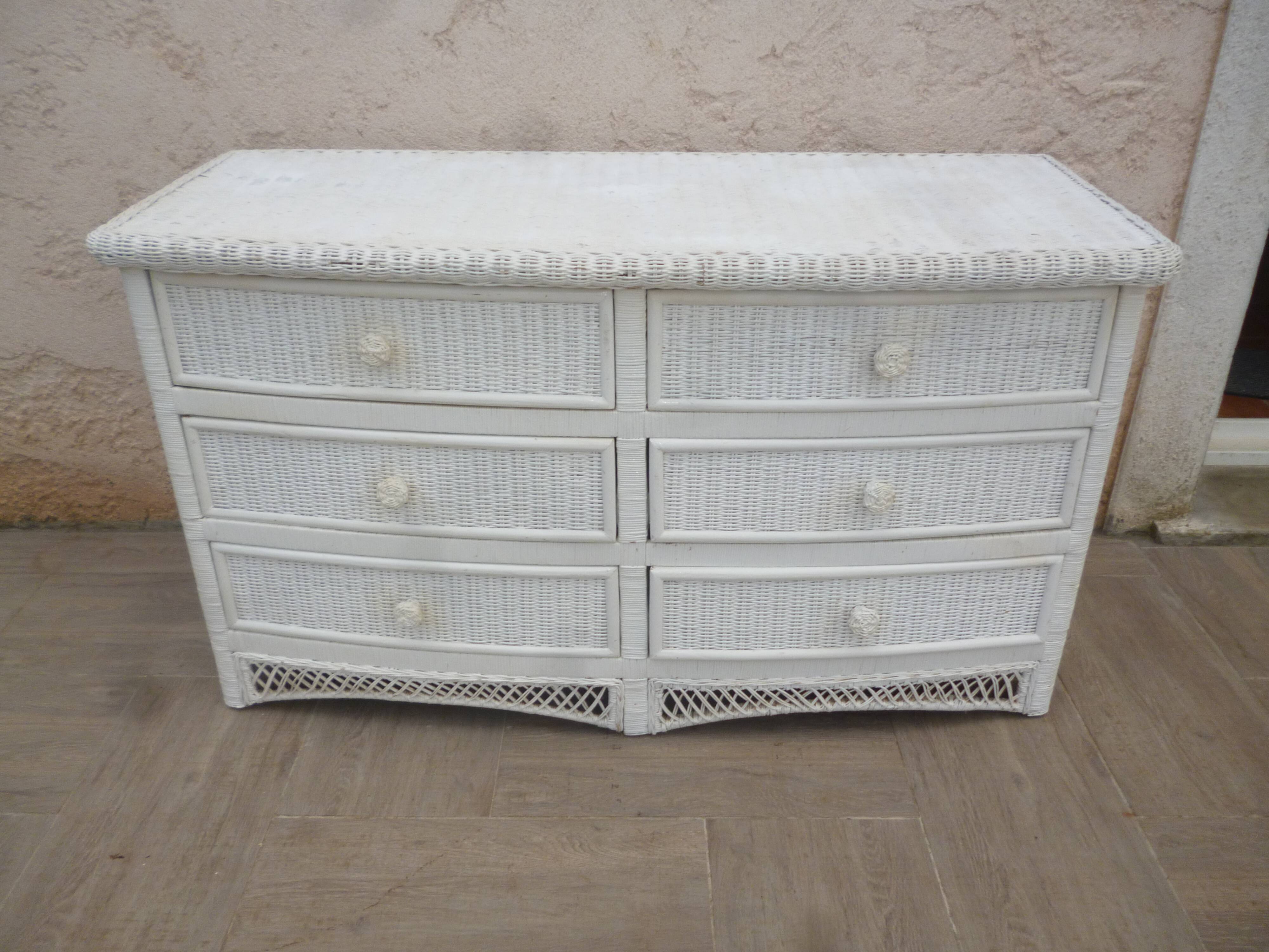 Commode blanche rotin osier incurvé