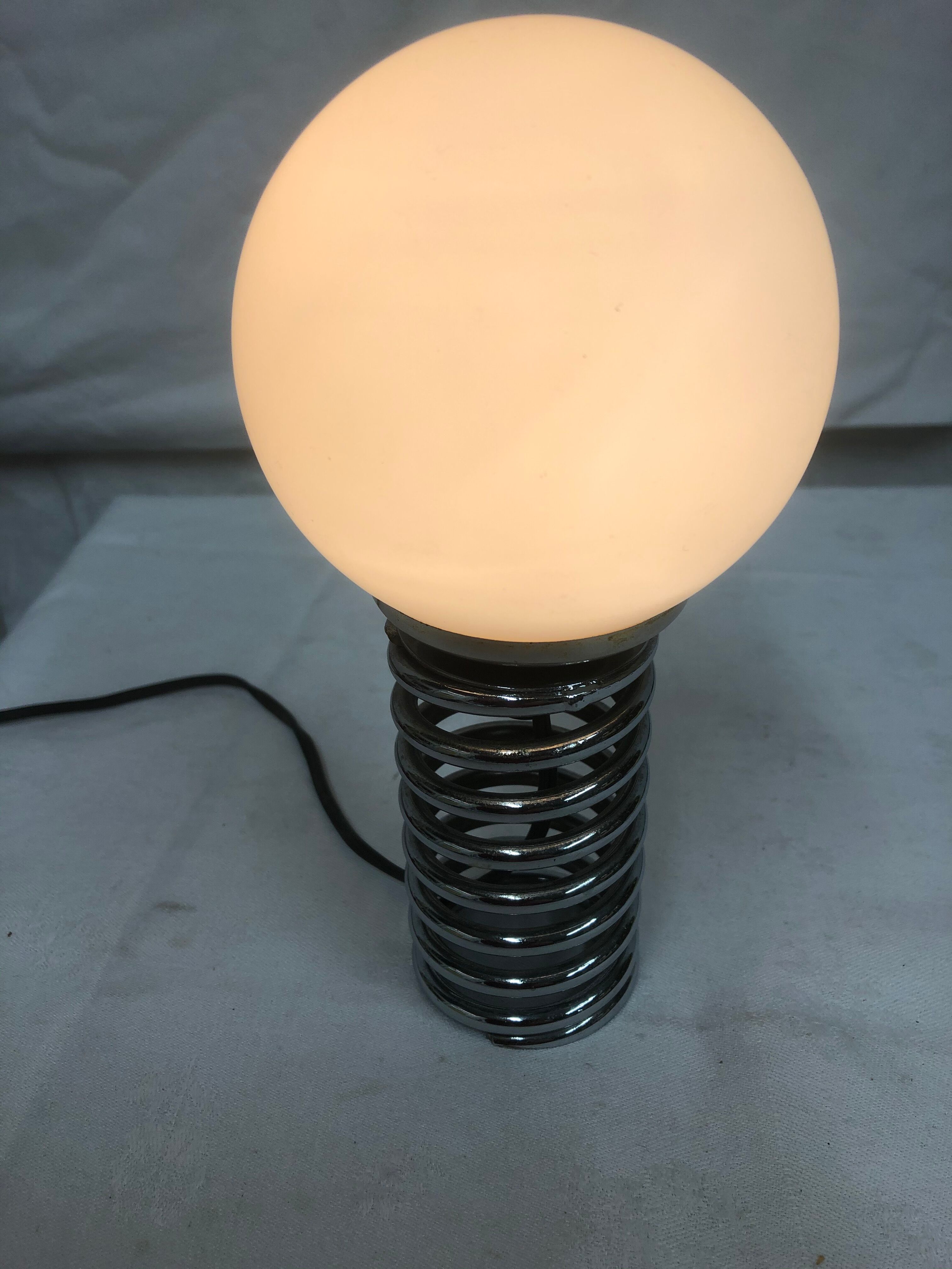 Lampe ressort design 1970