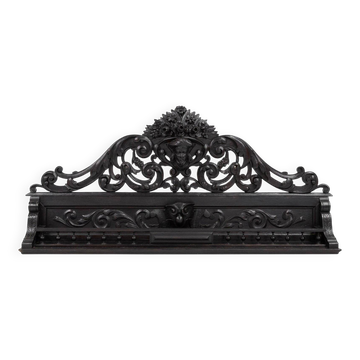 Étagère sculptée en bois noir richement sculptée baroque, France, années 1850.