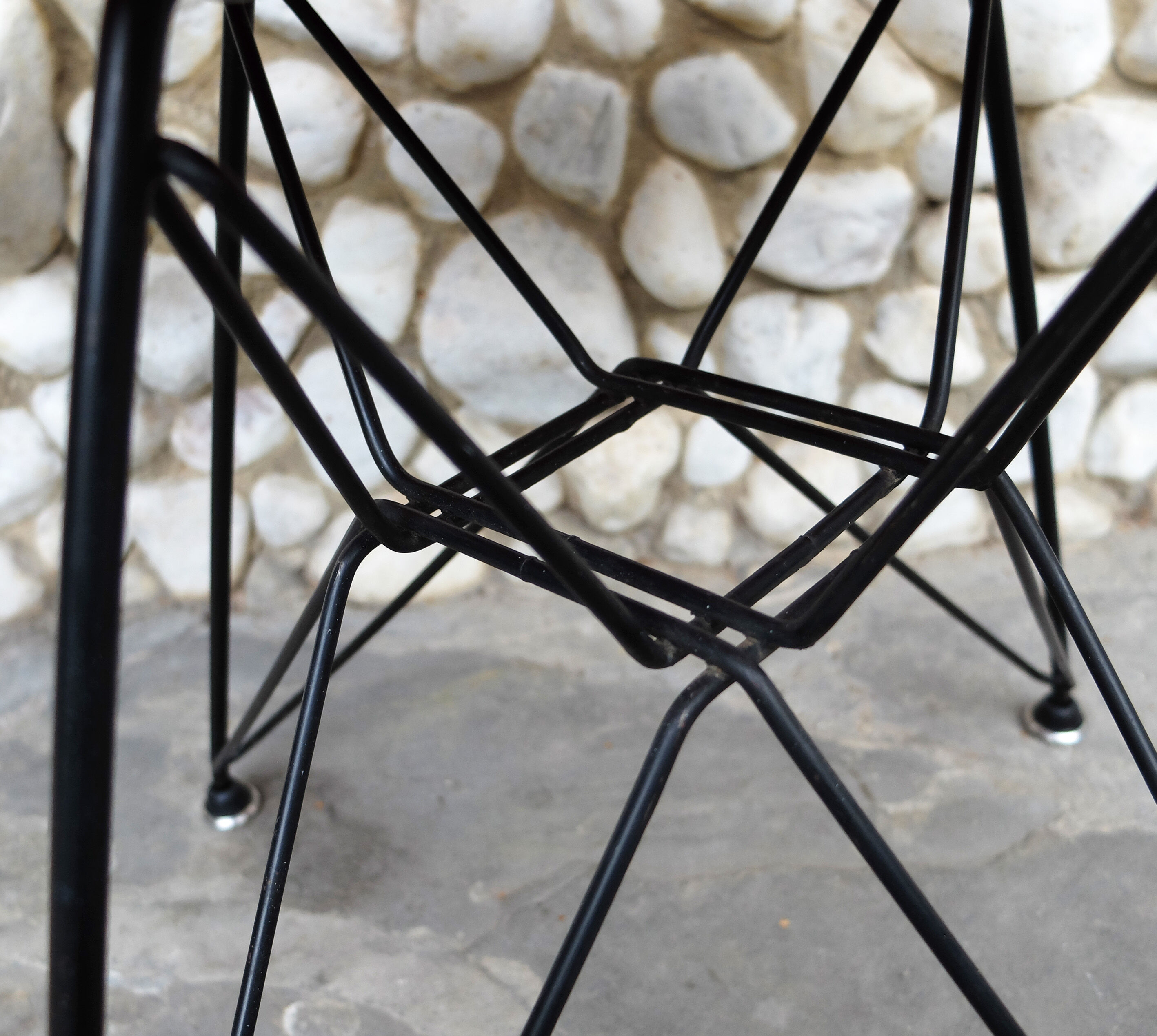 DAR armchair Charles Eames for Herman Miller 1957