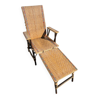 Wicker chaise longue