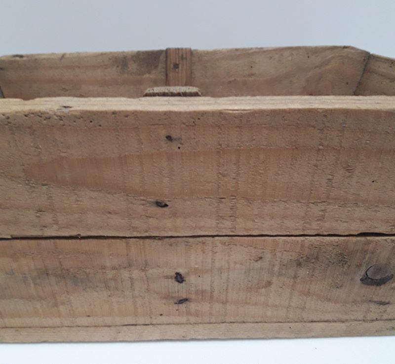 Wooden box trapezoidal