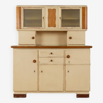 1930s kitchen cabinet
