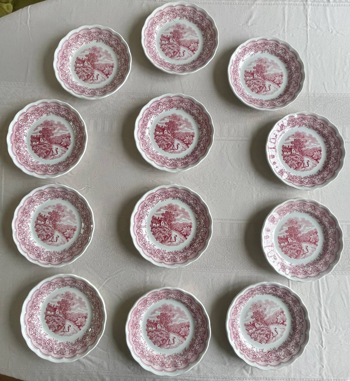 12 dessert plates Fontebasso Italy.