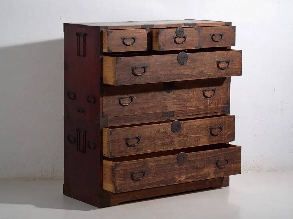 Grand Japanese tansu Sendai Isho-dansu in cedar and iron, Meiji-Taishō period (circa 1890-1925) #42