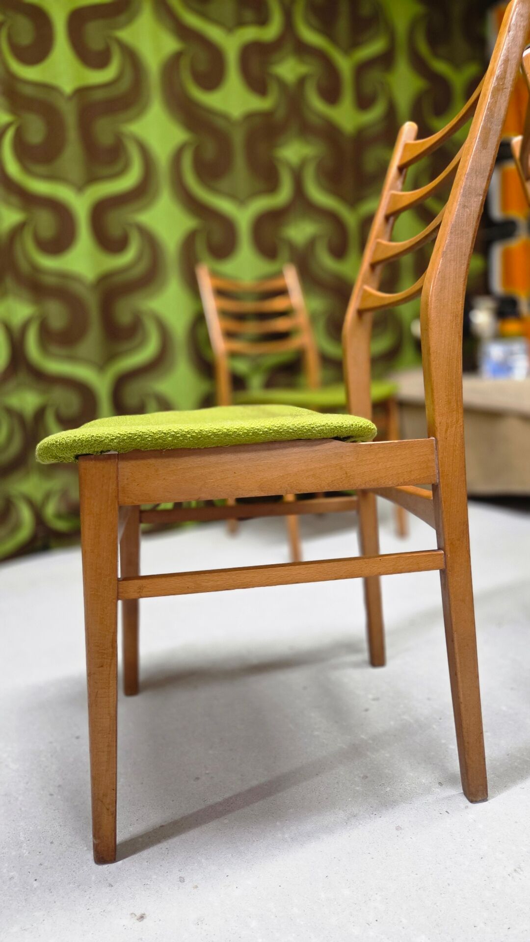 Lot of 4 Scandinavian chairs from the 1960s.