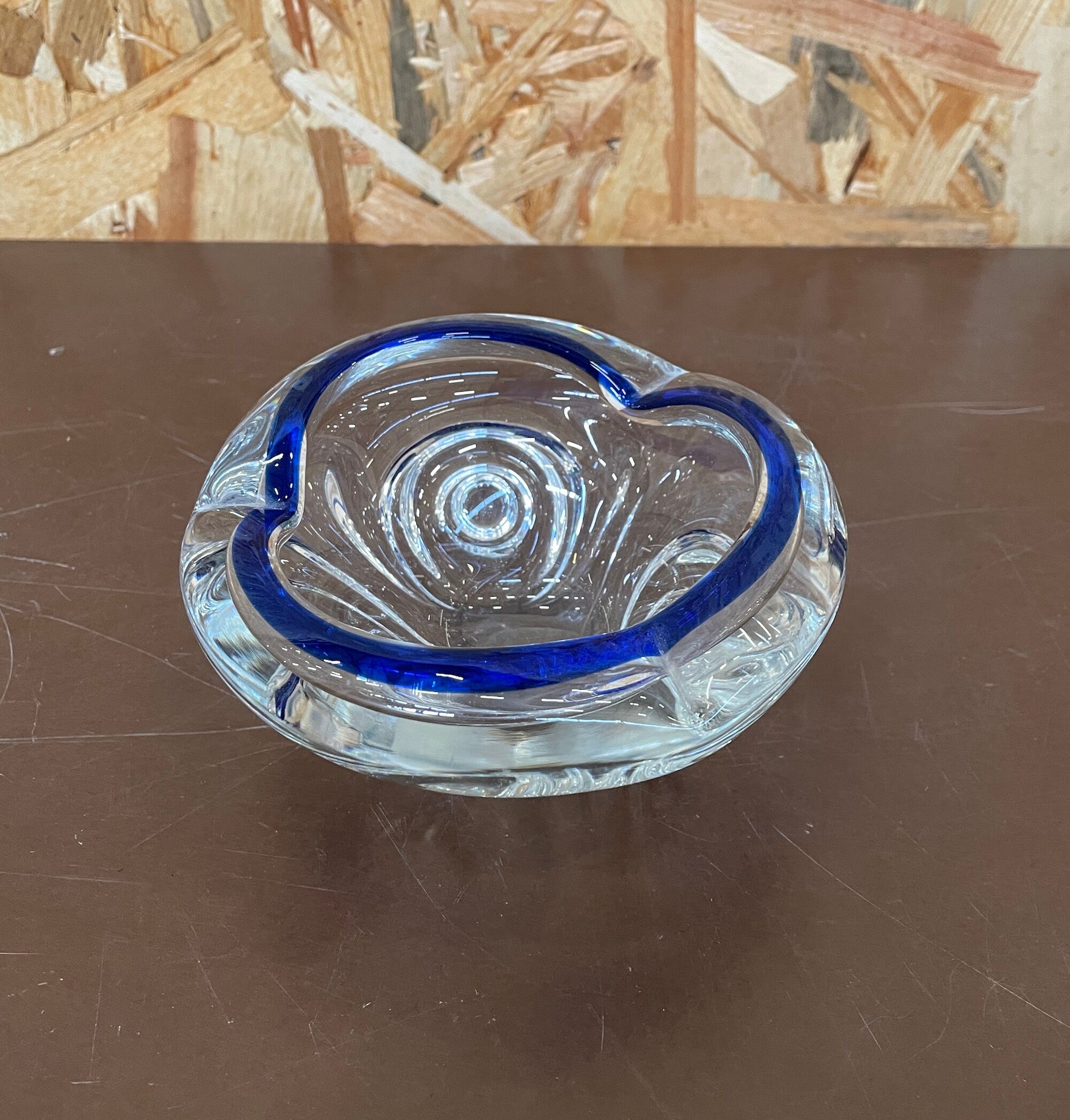 Cendrier en verre de Murano
