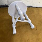 Tabouret tripode de vachette