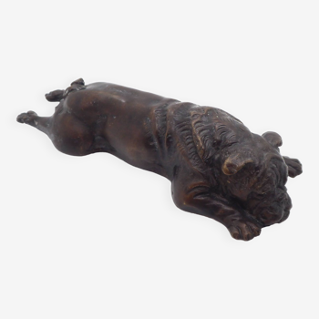 Sculpture animalière en bronze d'un chien Bulldog