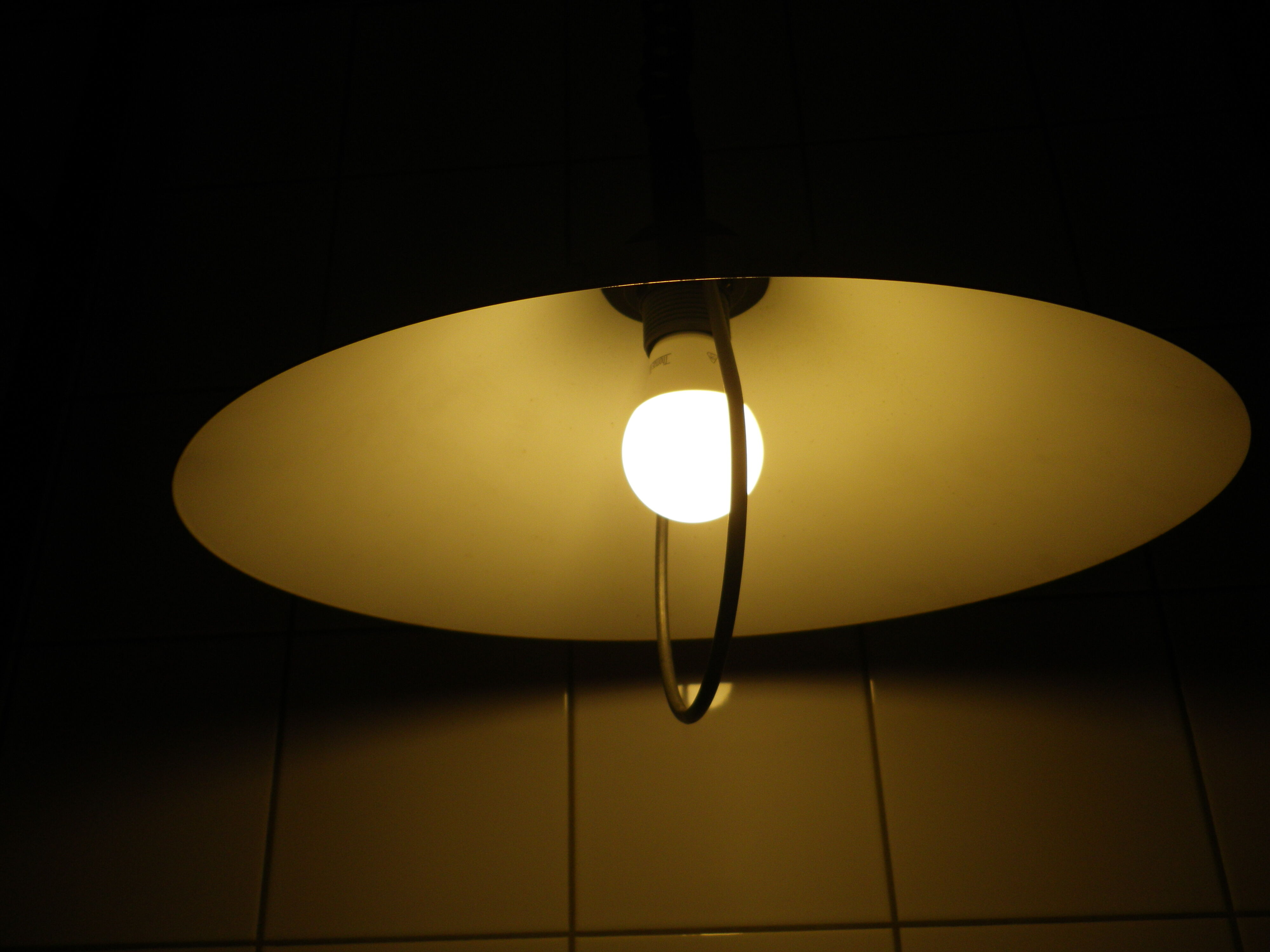 "Up and down" steel enamelled red 1980s hanging