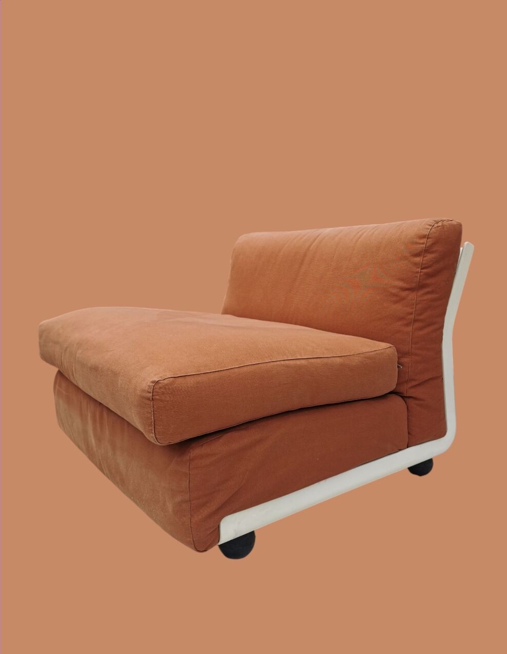 Amanta Bellini armchairs (4 available)