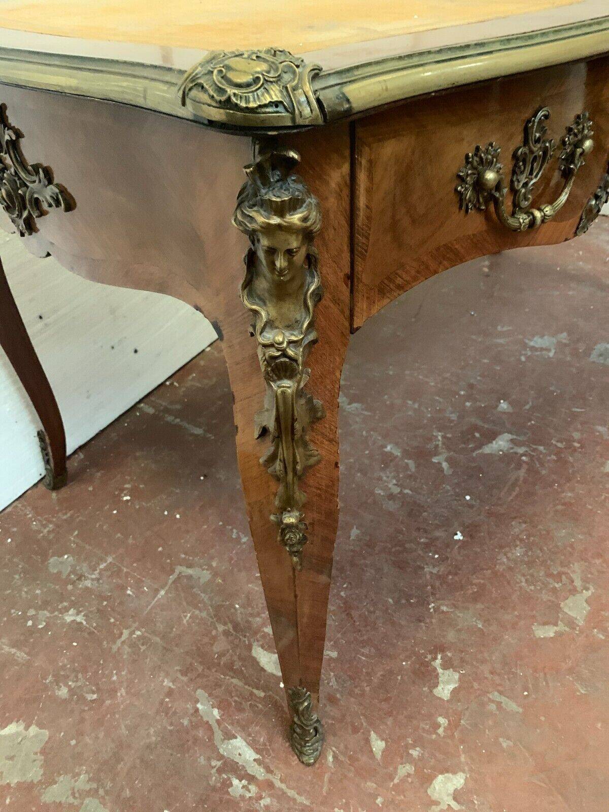 Louis XV style ceremonial desk, 19th century fawn leather top