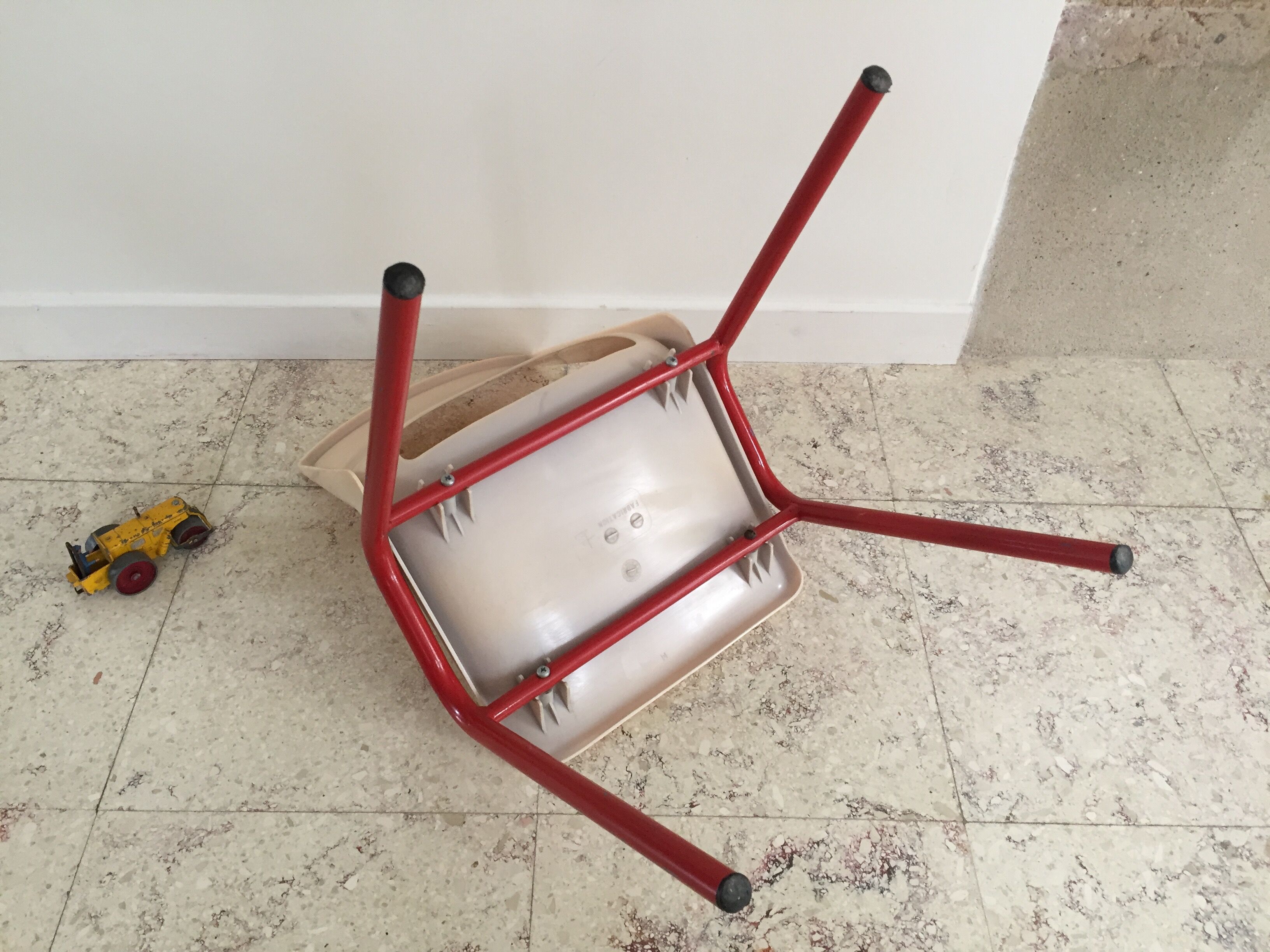 Chaise vintage pour enfant 2 à 4 ans