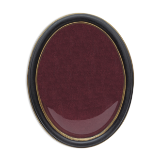 Napoleon III bulging oval frame