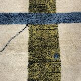 Handmade wool Berber rug 147 X 113 CM