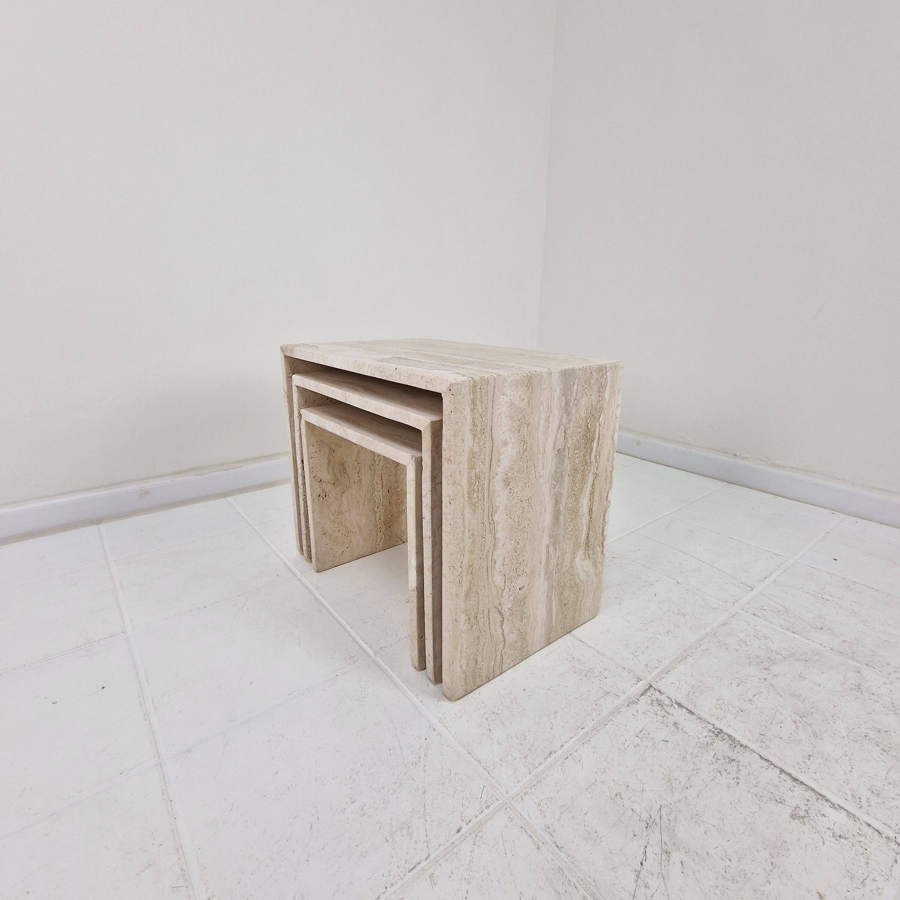 Italian 1980s Grooved Travertine Nesting Tables – Set of 3