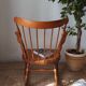 Rocking-chair vintage en bois tourné