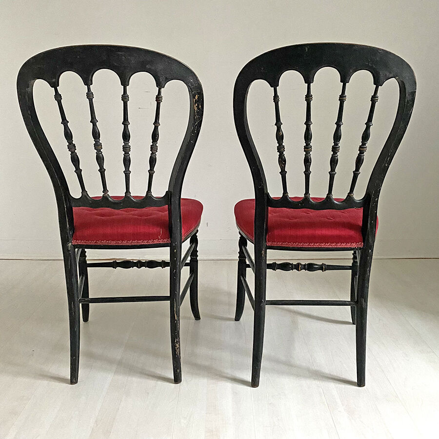 Paire de chaises Napoléon III en bois noirci