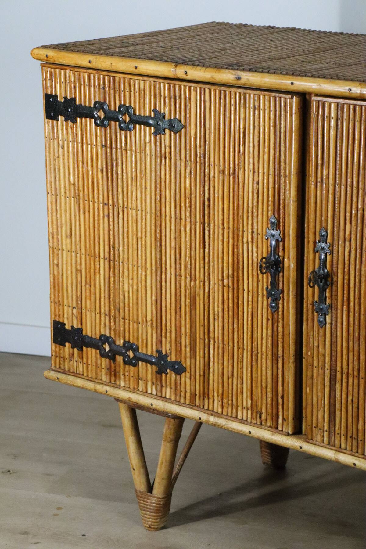 Vintage woven rattan sideboard - 1960