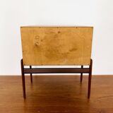 Table de chevet danoise en teck par Arne Vodder pour Vamo