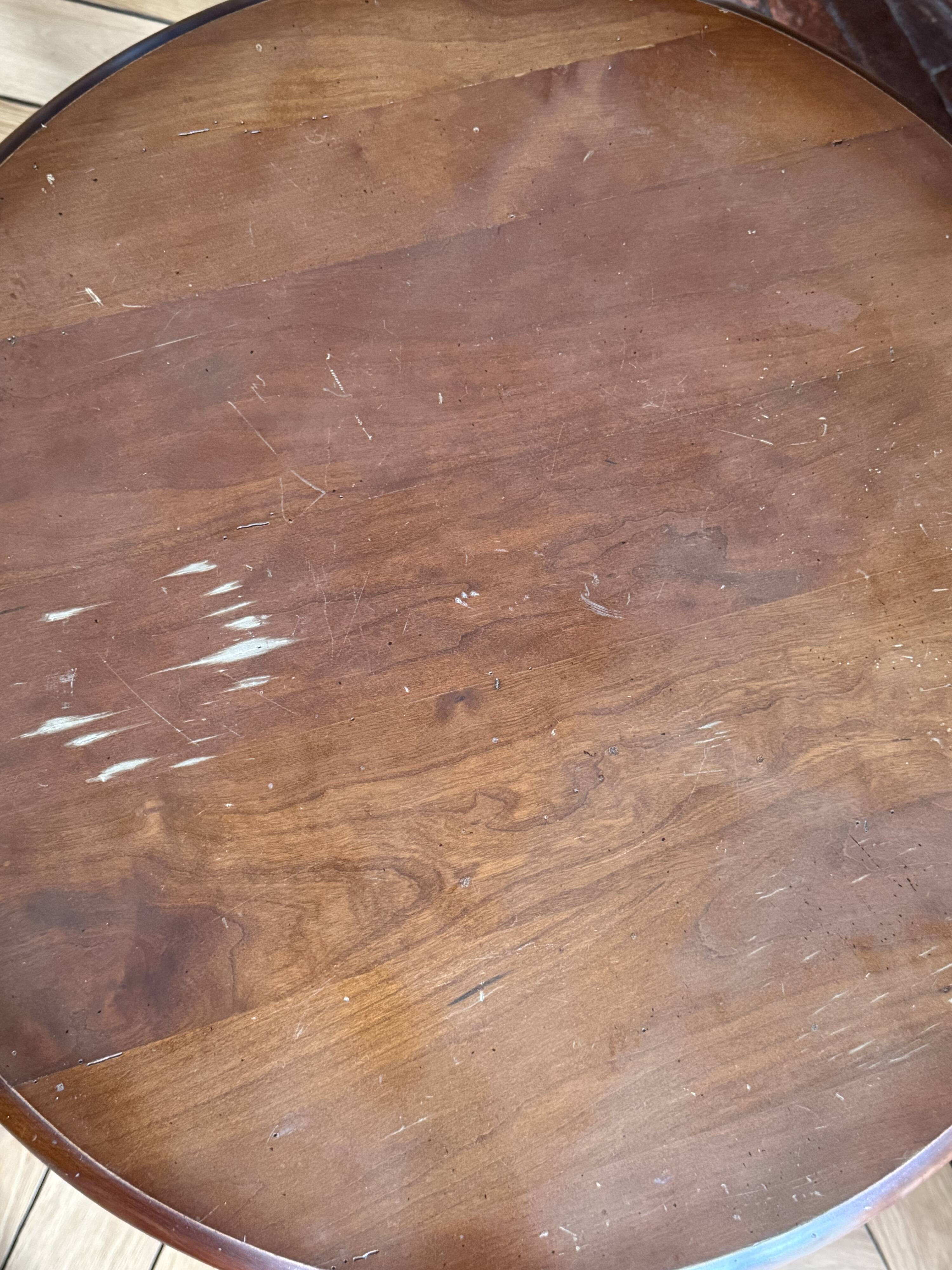 Table d’appoint vintage en bois