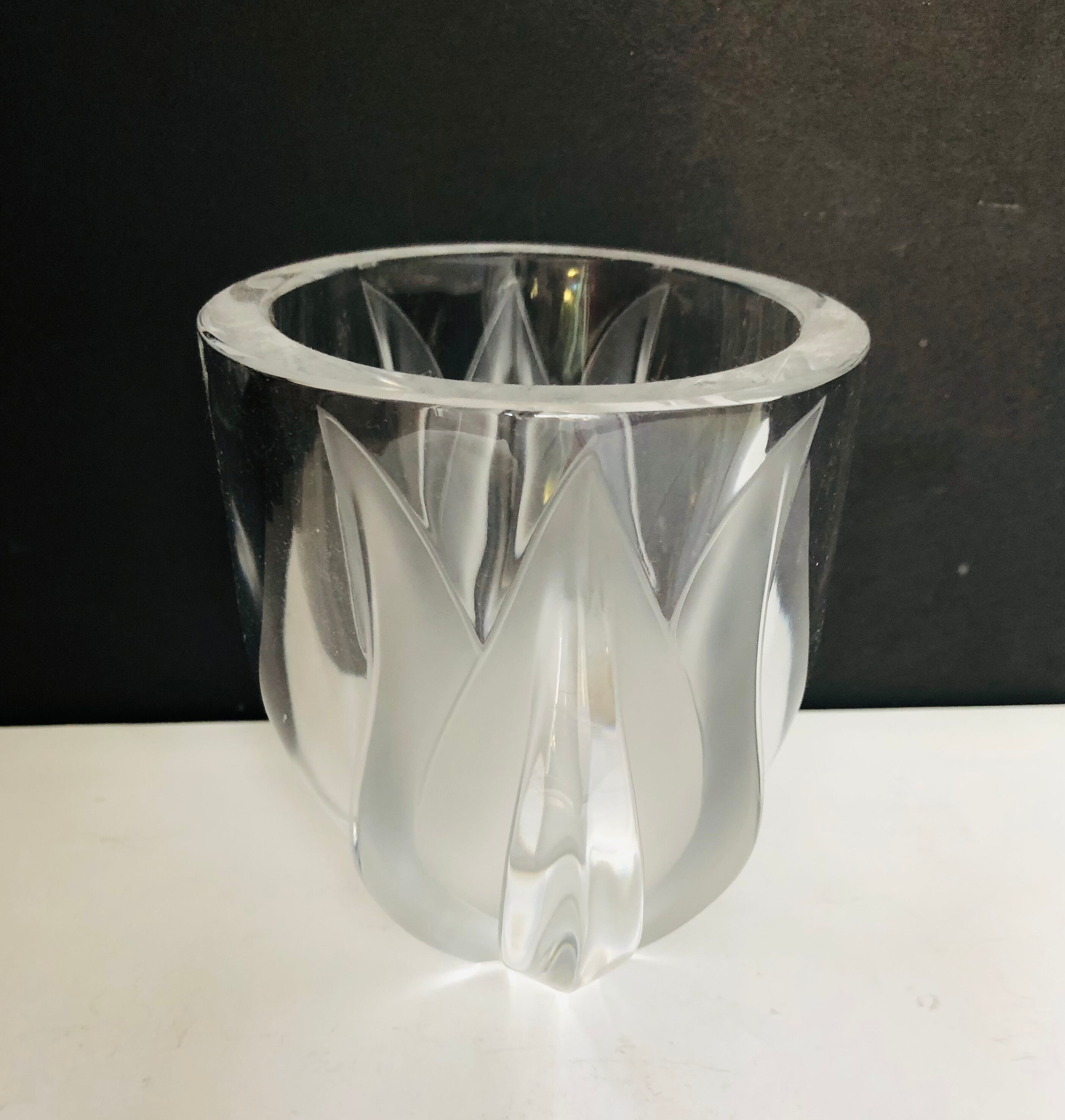 Tulip vase in Lalique crystal