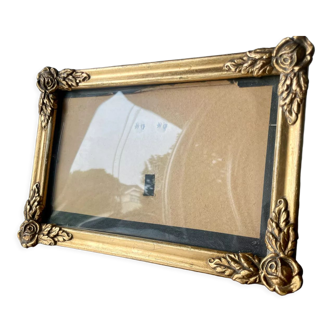 Cadre en bois doré mesures 20 cm x 14 cm verre convexe