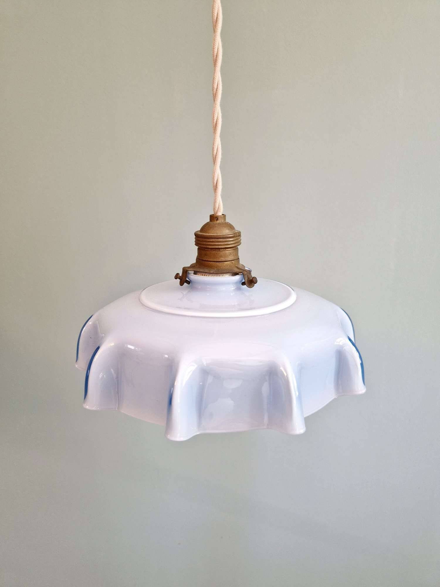 Trio of Art Deco pendant lights in scalloped opaline, 1920-30