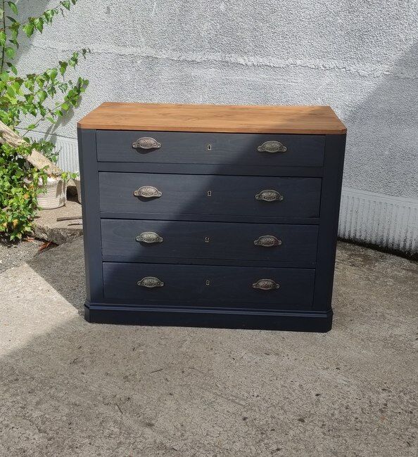 Commode ancienne