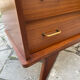 Commode vintage pieds compas 