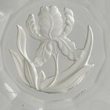Set of 6 dessert plates, transparent glass with engraved flower pattern.