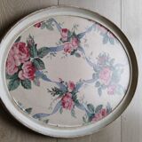 Oval resin tray with rose and ribbon pattern