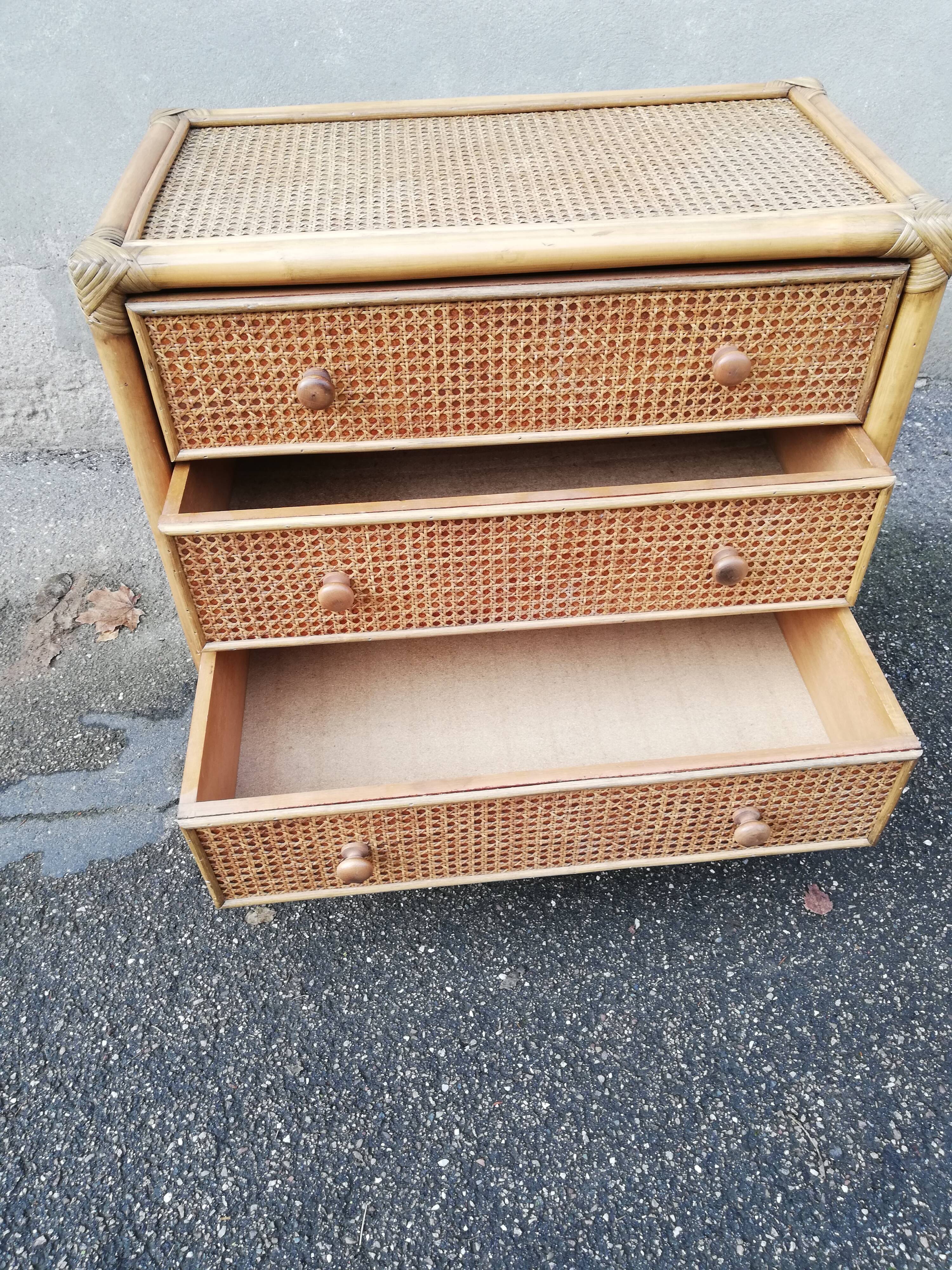 Commode vintage rotin et cannage